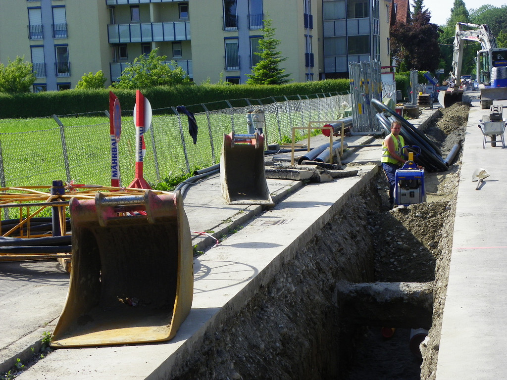 111_0773_JPG-1306623520