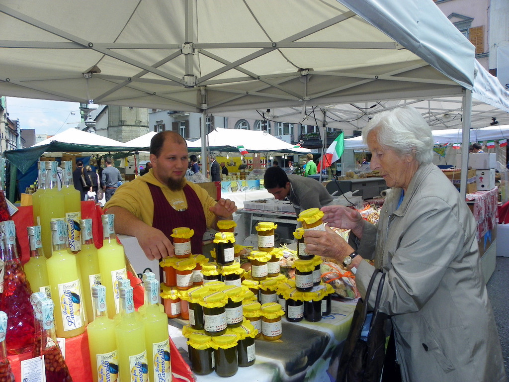 111_1279_JPG-1306625198