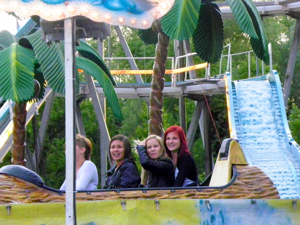 111_2212_JPG-1306627045