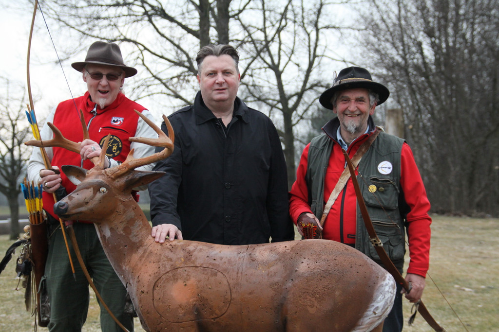 dold aaa_jpg-1306673998