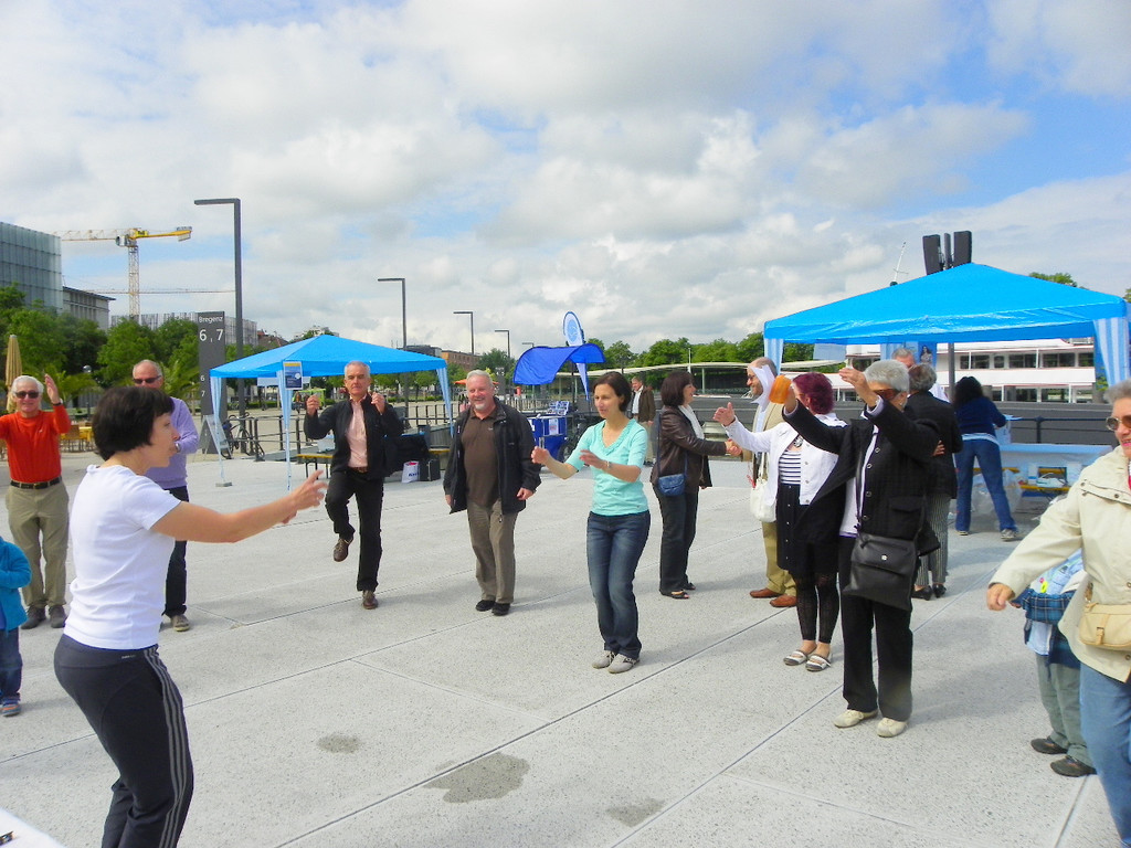 111_1166_JPG-1306706430