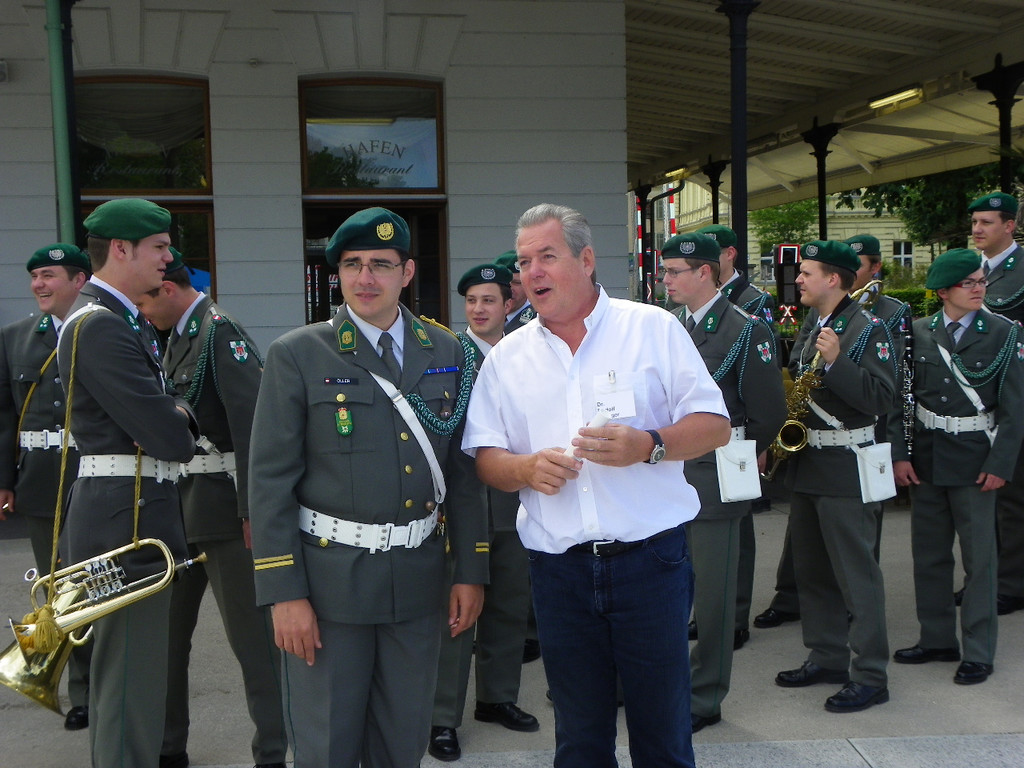 111_1217_JPG-1306706537