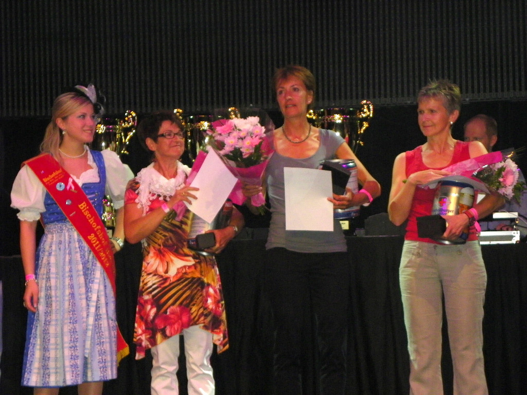 111_2332_JPG-1306709663