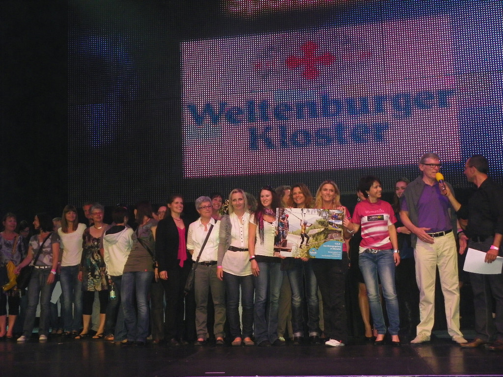 111_2339_JPG-1306709732