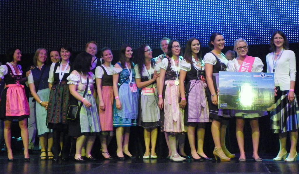 111_2352_JPG-1306709774