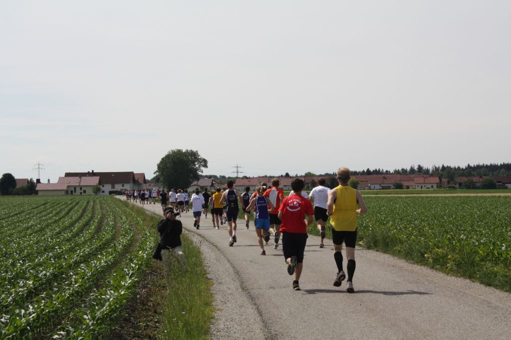 normal_29052011alleelaufmettenheimfaaktivnews_012.jpg