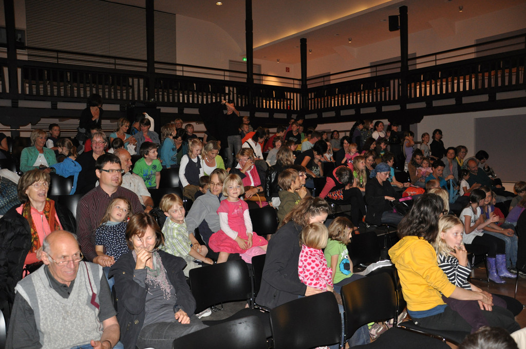 6publikum_jpg-1306767818