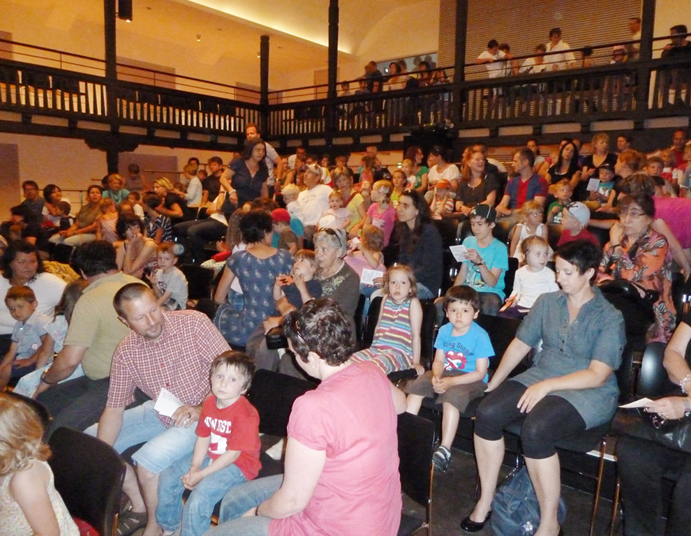 Saal1a_jpg-1306861273