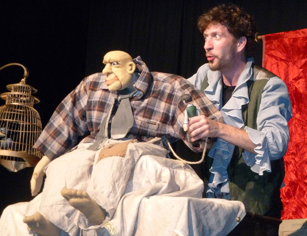 Schneider4b_jpg-1306861445