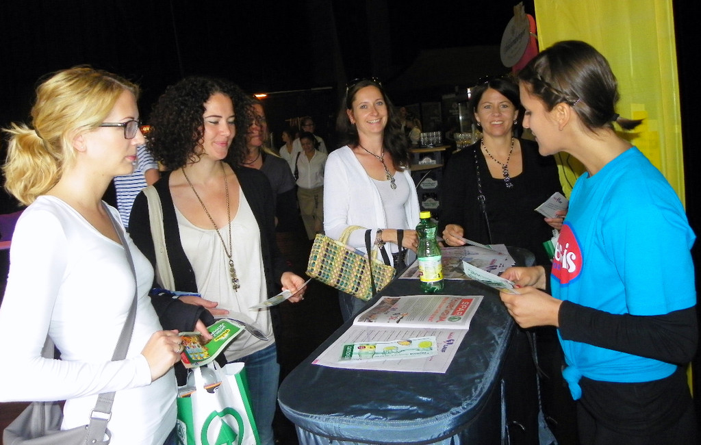 111_1418_JPG-1306880550