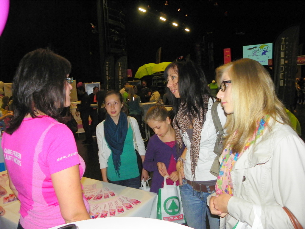 111_1420_JPG-1306880560