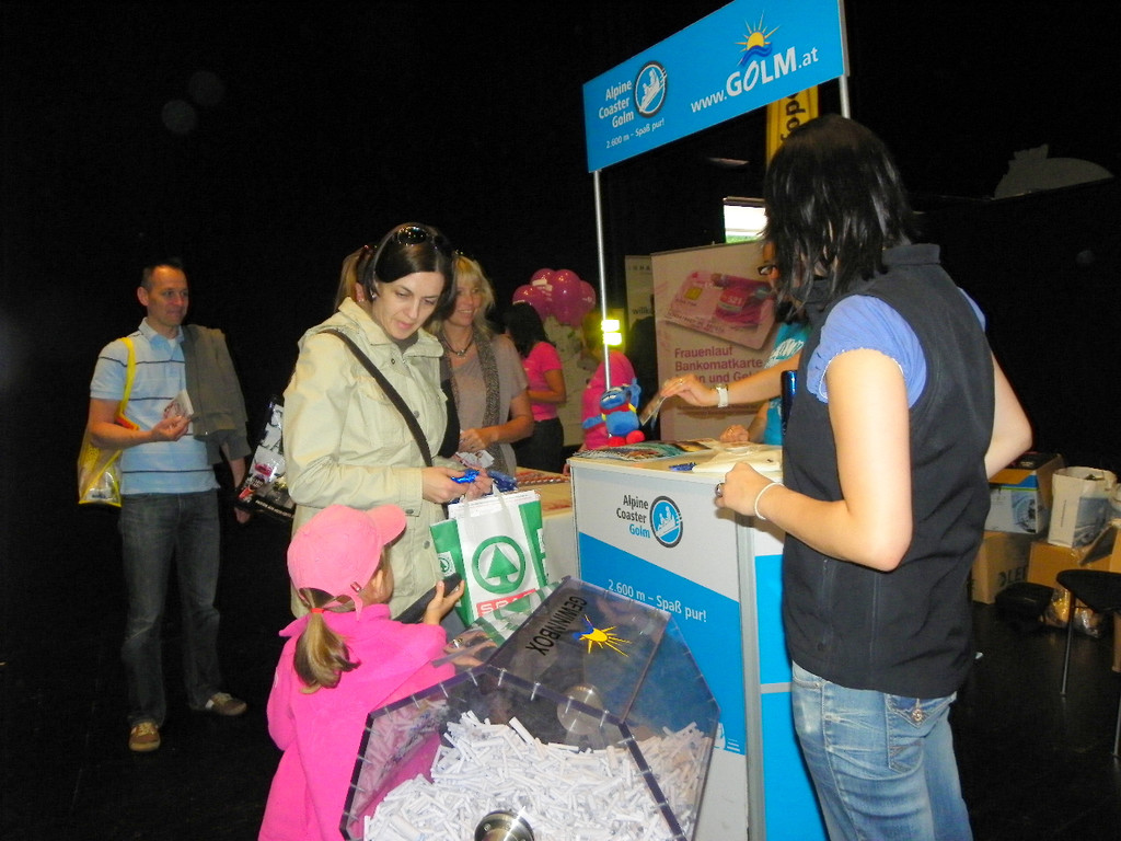 111_1424_JPG-1306880593