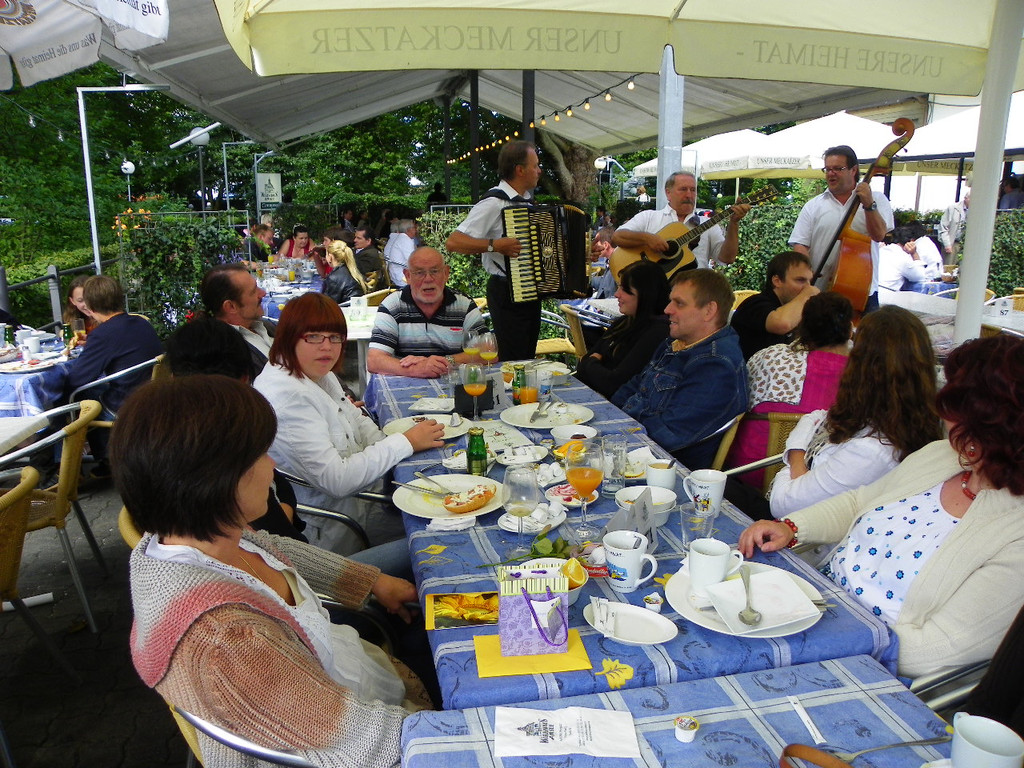 104_8571_jpg-1306881165