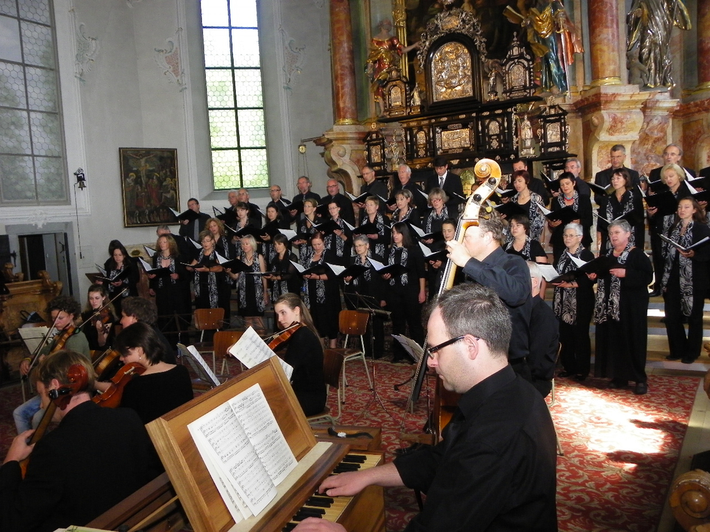 111_2561_JPG-1306965607