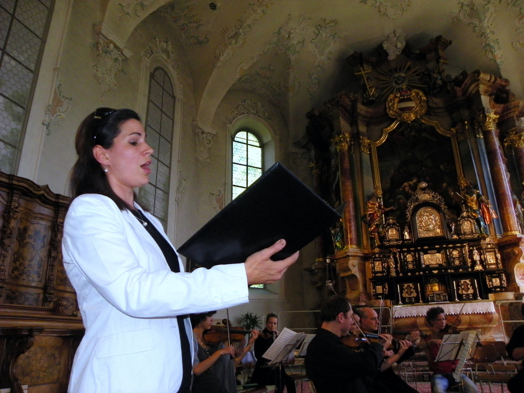 111_2551_JPG-1306965548