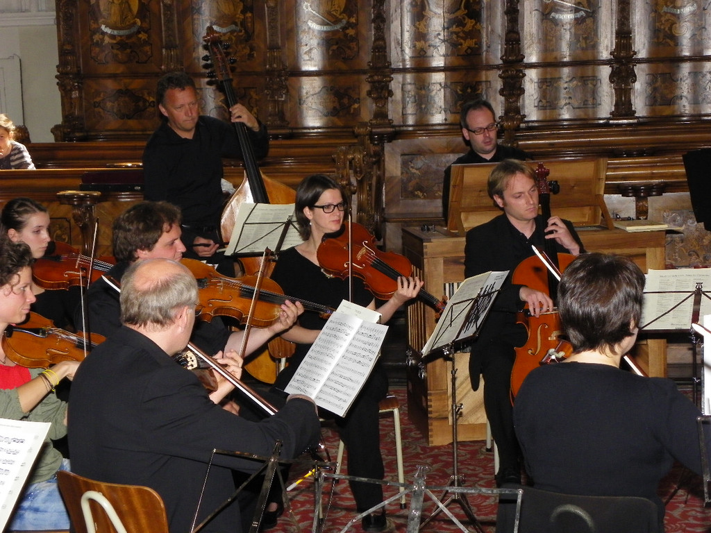 111_2571_JPG-1306965652