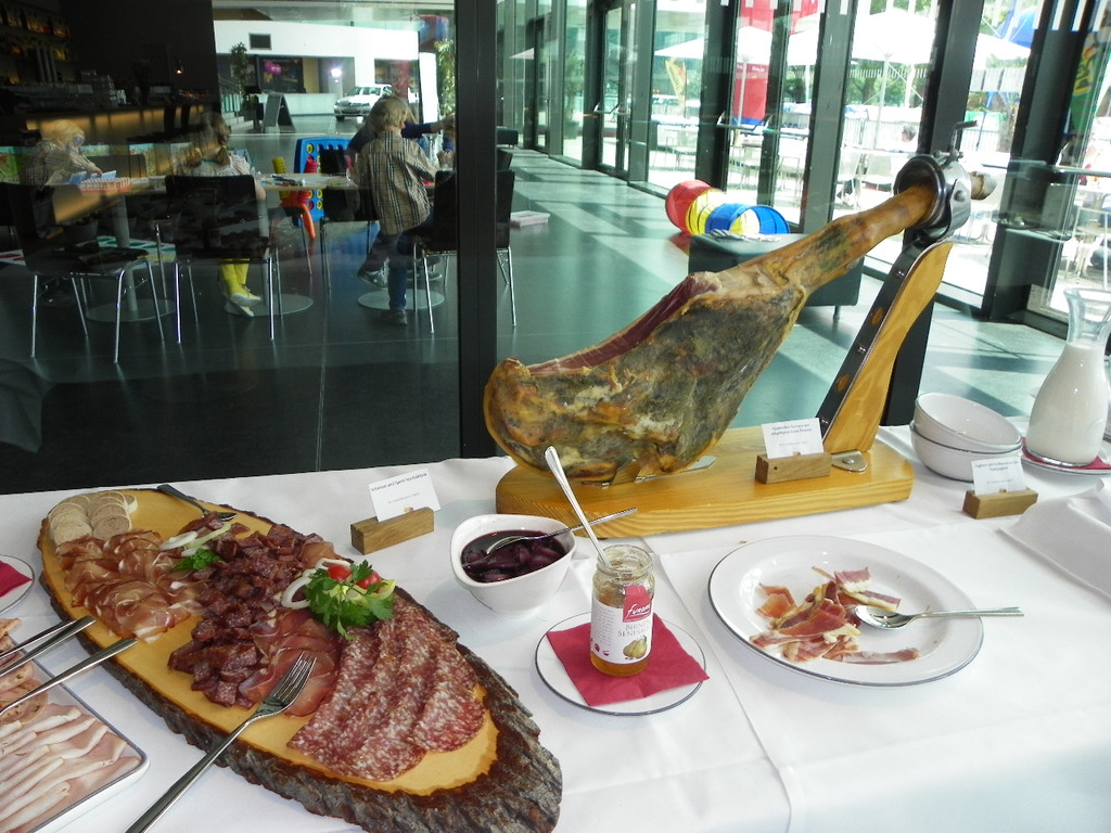 111_1412_JPG-1306966788