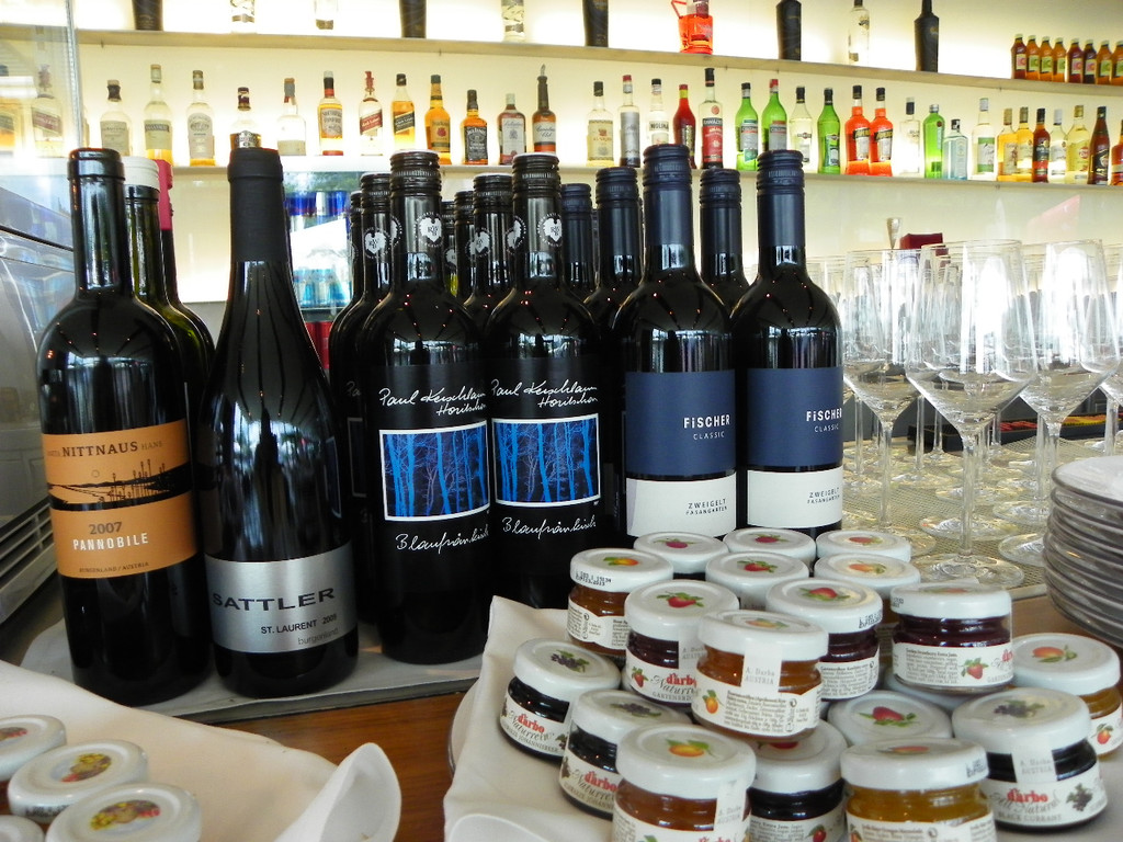 111_1410_JPG-1306966910