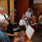 Volkstanz im Gasthaus