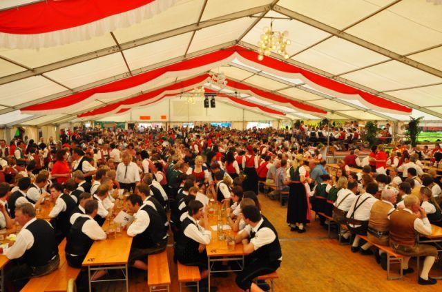 normal_05062011bauernmusikkapellembaktivnews127.jpg