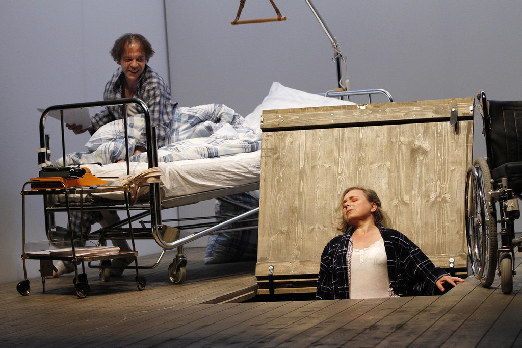 misery110786_jpg-1307475634