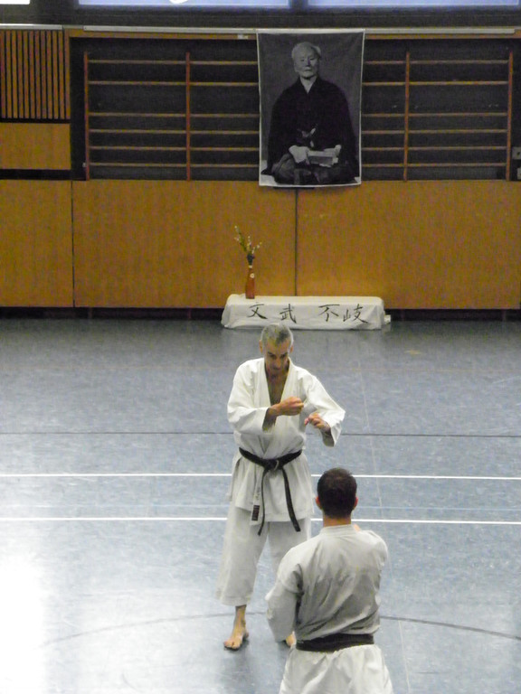 110_8668_JPG-1307478487