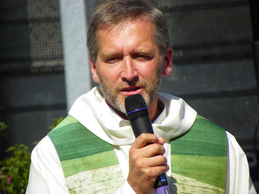 111_1702_JPG-1307486371