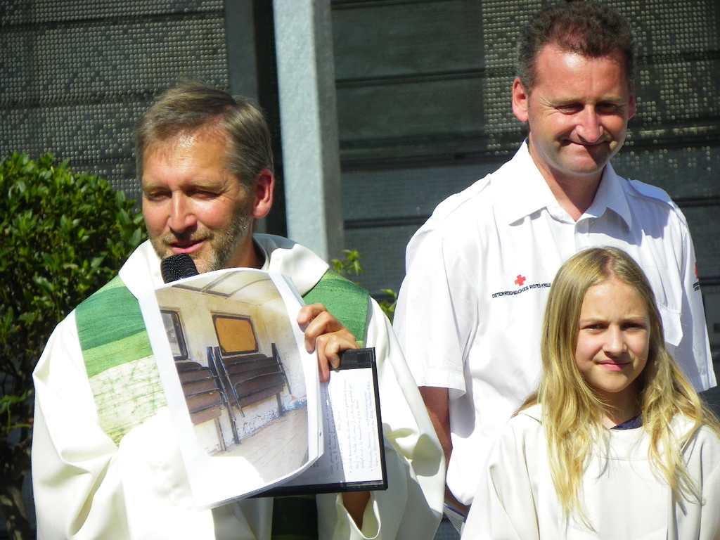 111_1728_JPG-1307486395