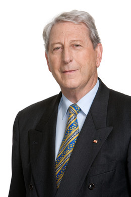 Mayer Fredy Portr__t 0211_jpg-1307555374