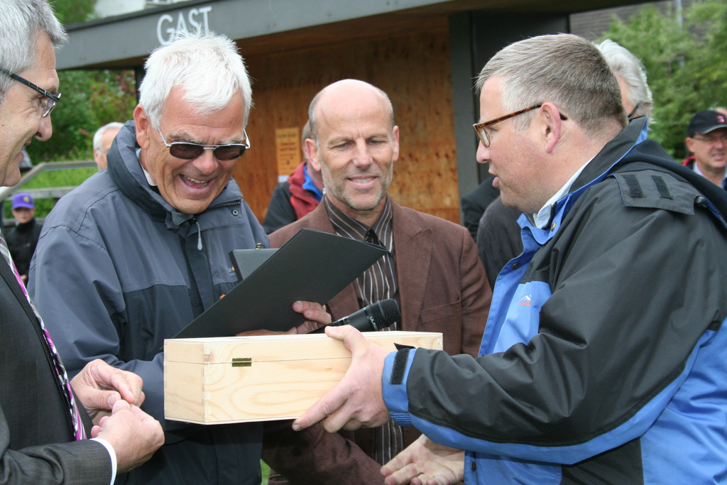 IMG_9998_jpg-1307653047