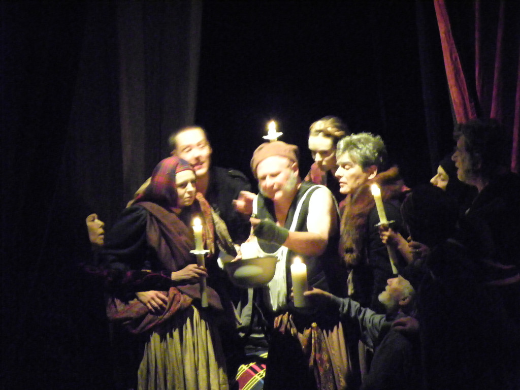 111_1014_JPG-1307655986