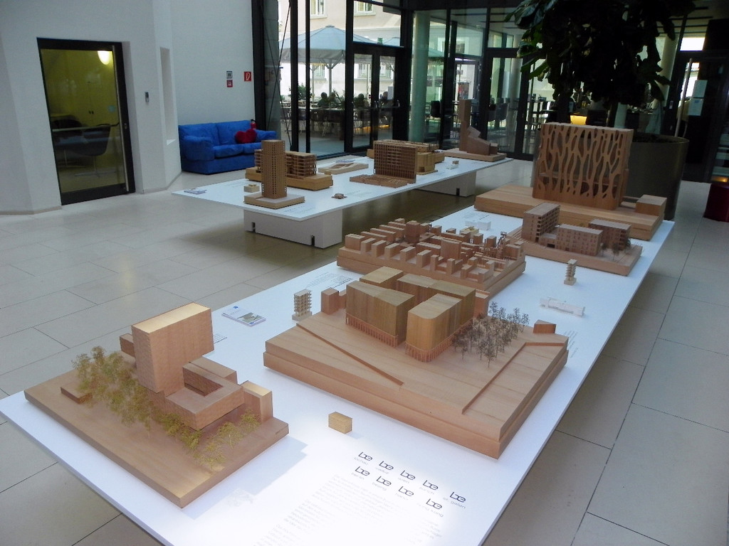 110_9153_JPG-1307660377