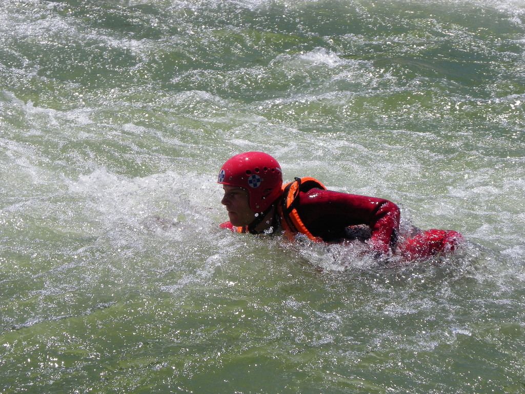 111_2451_JPG-1307748827