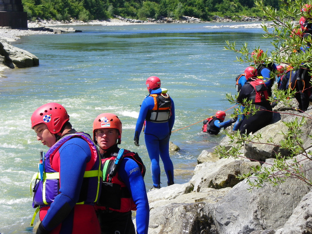 111_2469_JPG-1307748761