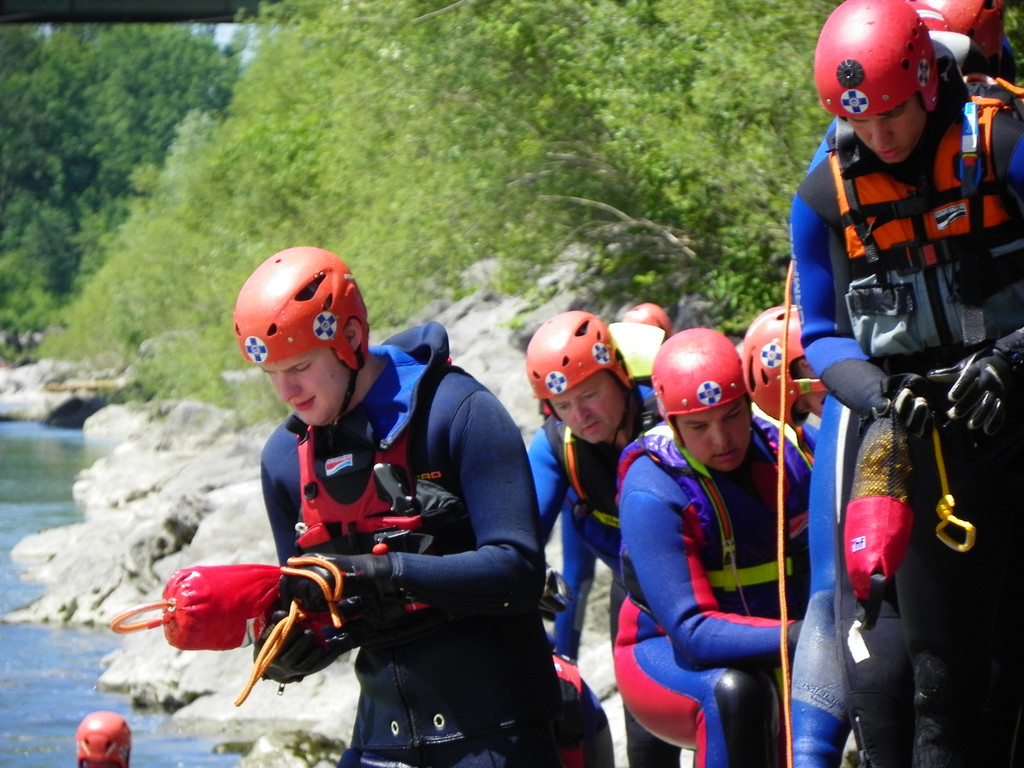 111_2475_JPG-1307748784