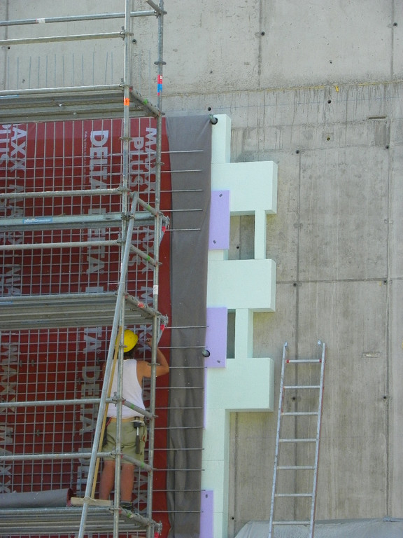 110_9208_JPG-1307750136