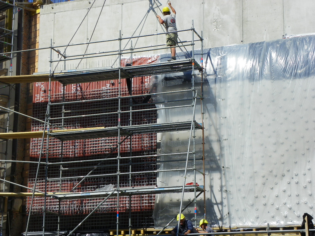 110_8070_JPG-1307750057