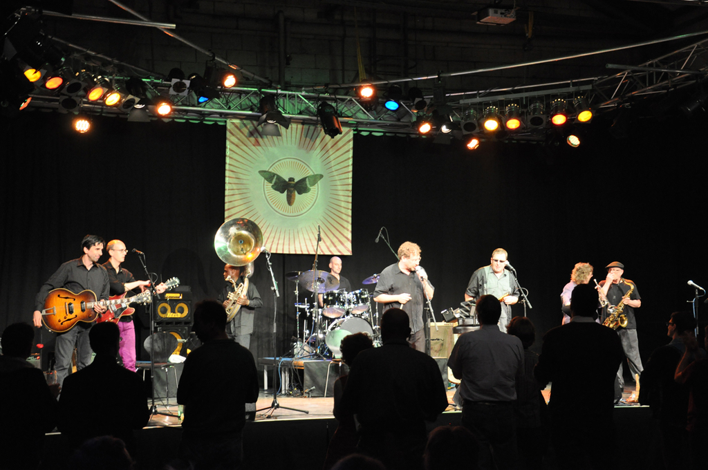 tband3_jpg-1307792920