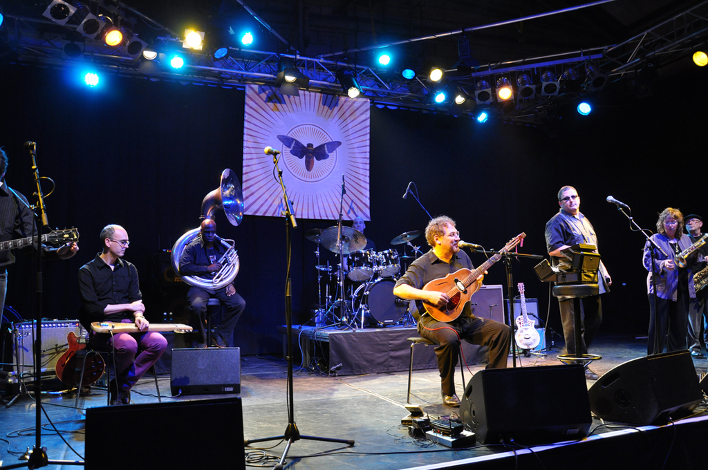 tband6_jpg-1307792940