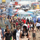 publikum - Essen Wasser Campingplatz - Nova Rock 2011 - Nickeldorf - florian wieser-38.jpg