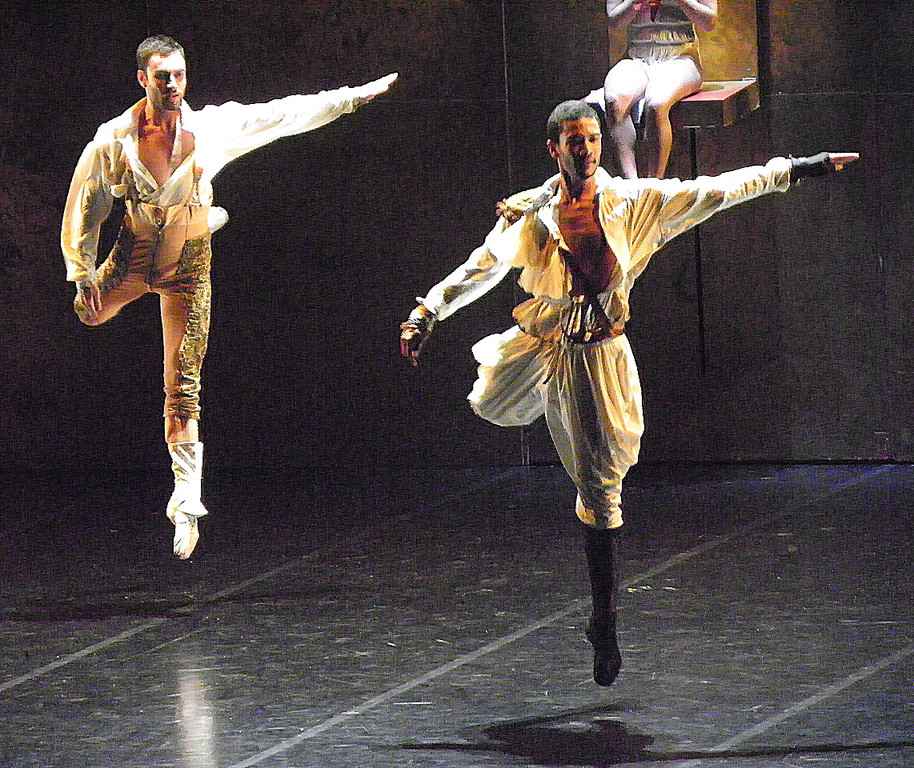 111_3276_JPG-1307832818