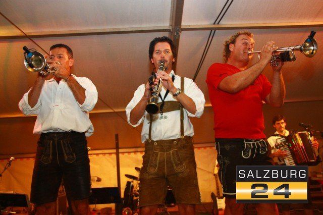 huettschlag-opening-1-im-sammeltreffpunkt-landkreis-salzburg.jpg