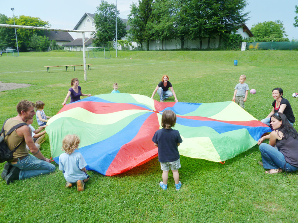 Konki14Fallschirm_jpg-1307915913