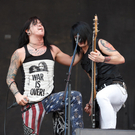 escape the fate - Nova Rock 2011 - Nickeldorf - florian wieser-18.jpg
