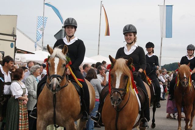 normal_13062011leonhardirittholzhausenkjaktivnews_003.jpg