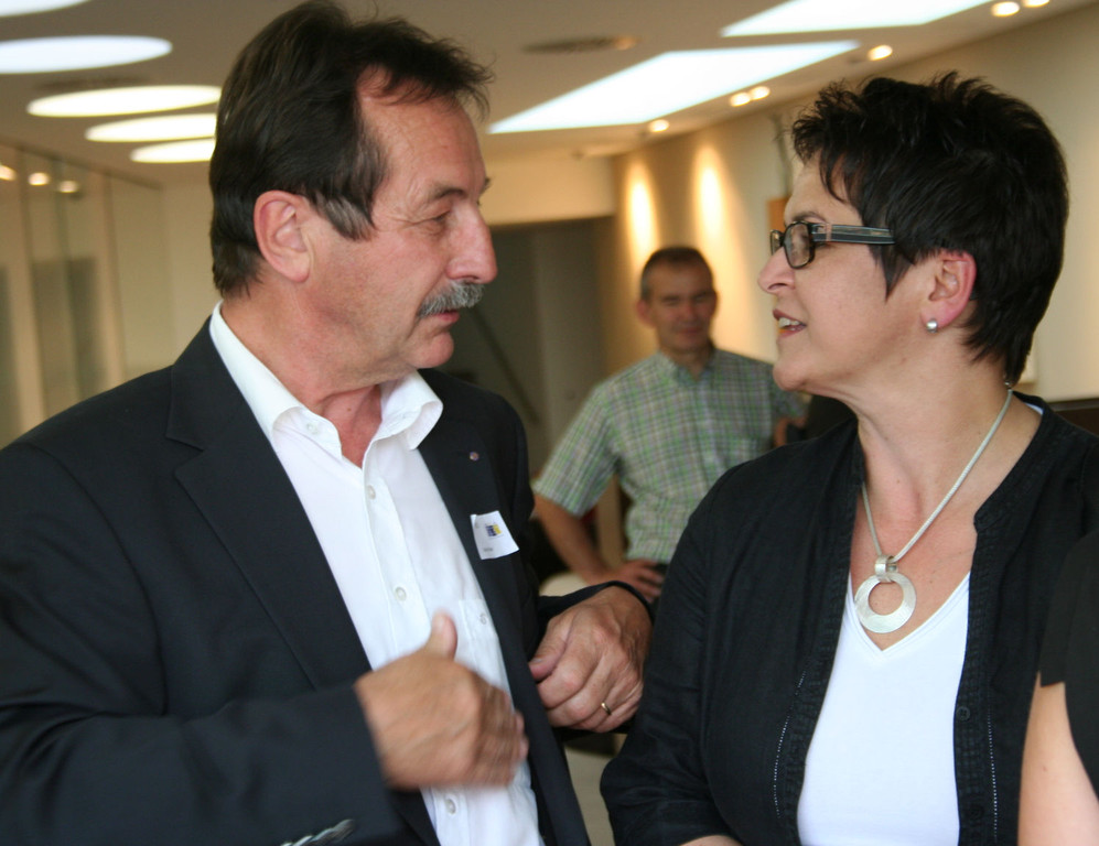 IMG_9839_jpg-1308245199