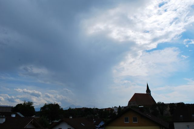 normal_160611gewitterlaufenoberndorf3.jpg