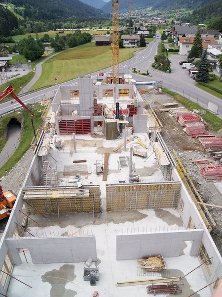 Explorer Hotel 2_jpg-1308473169