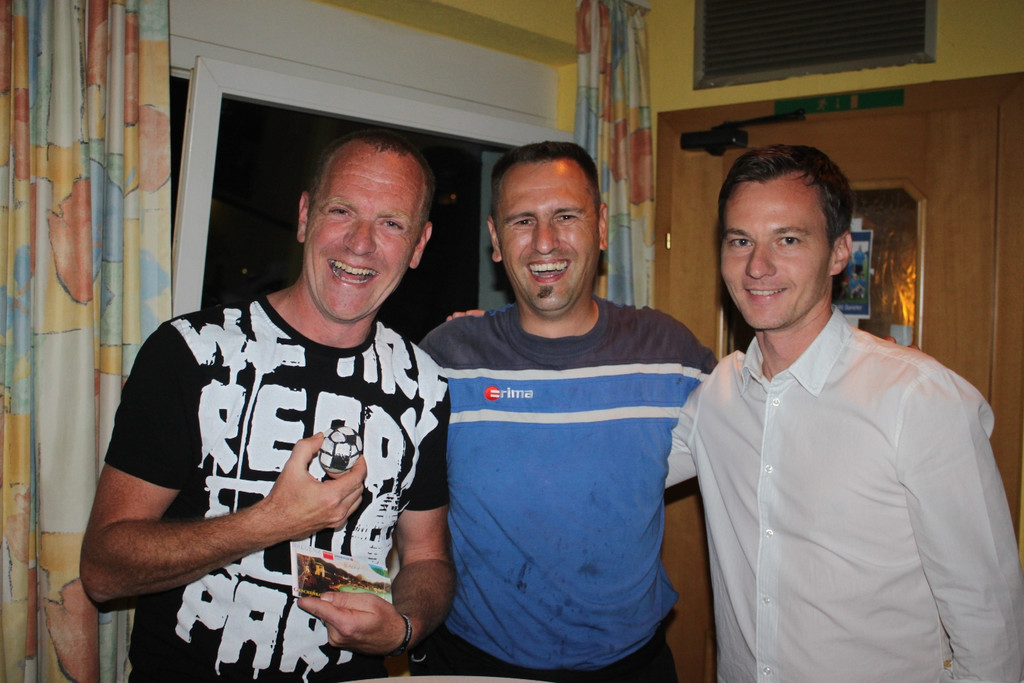Fussball SAISON Abschluss 2011 _15__jpg-1308482469