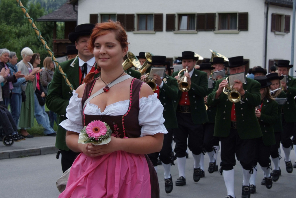 H__bsche Festdamen.jpg